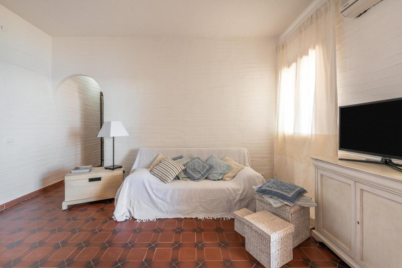 Вілла Casa Nicoleup Porto Columbu - Perd'E Sali Екстер'єр фото